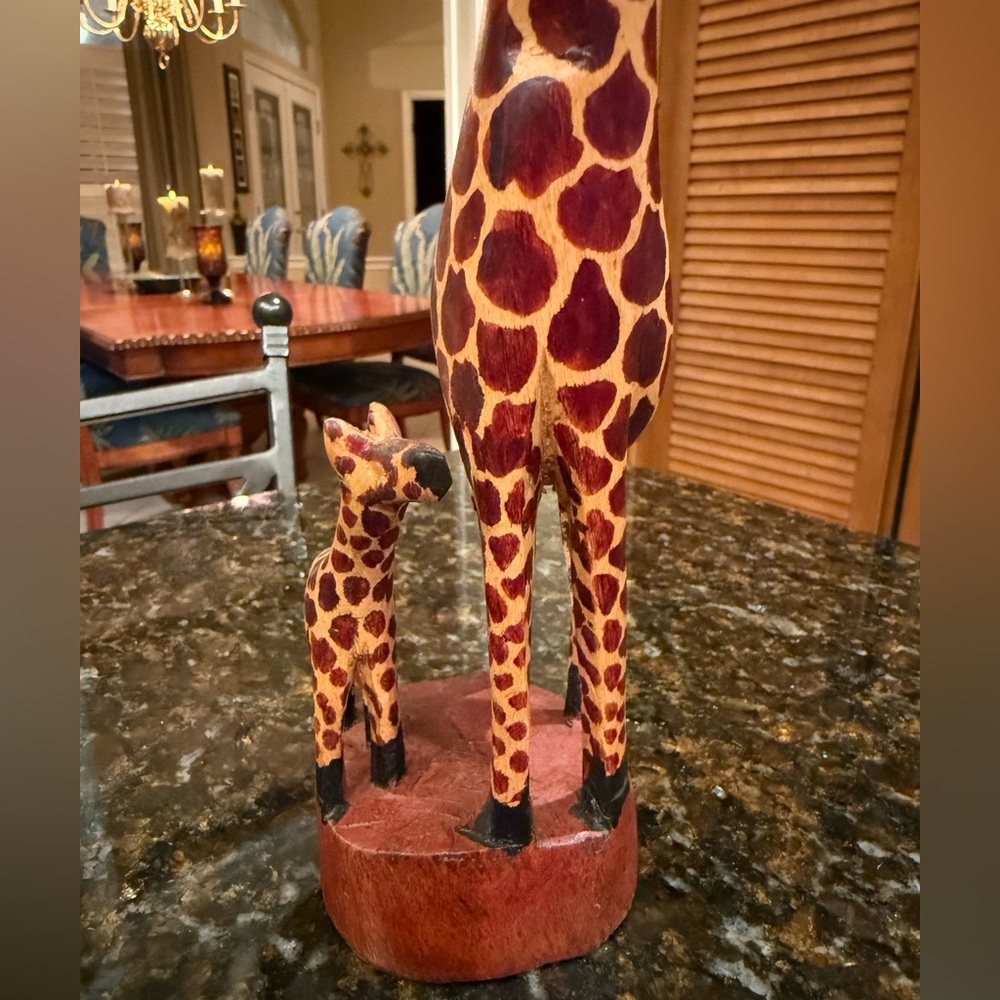 Handcrafted Wooden Giraffe Figurine with Baby - Picture 5 of 7